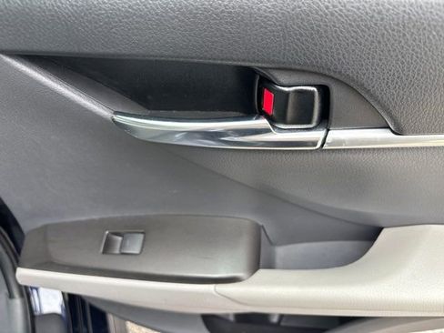 Used 2021 Toyota Camry SE FWD image 46
