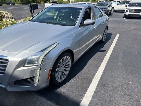 Used 2018 Cadillac CTS Premium Luxury image 2