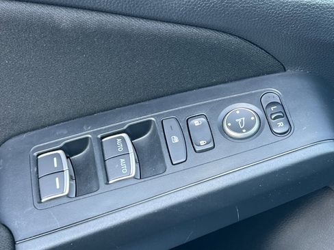 Used 2023 Honda Civic Sport image 12