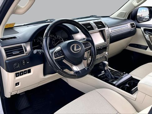 Used 2020 Lexus GX 460 Premium w/ Premium Package AWD/4WD image 18