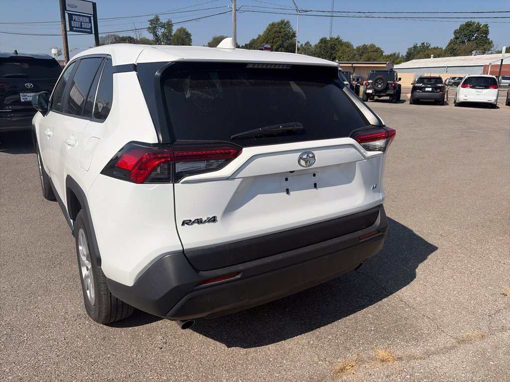 Used 2025 Toyota RAV4 LE FWD image 4