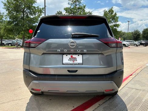Used 2023 Nissan Rogue S FWD image 7