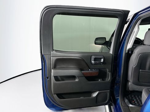 Used 2015 GMC Sierra 1500 SLE w/ SLE Value Package image 24