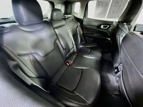 Used 2022 Jeep Compass Trailhawk image 24