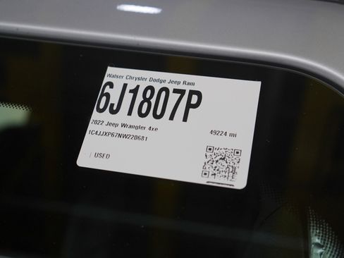 Used 2022 Jeep Wrangler Unlimited Sahara image 28