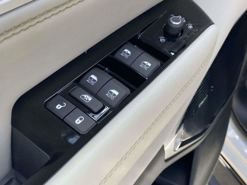 New 2026 Jeep Grand Wagoneer L Limited AWD/4WD image 43