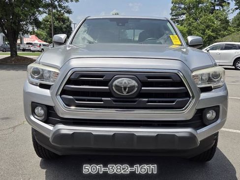 Used 2018 Toyota Tacoma SR5 RWD image 8