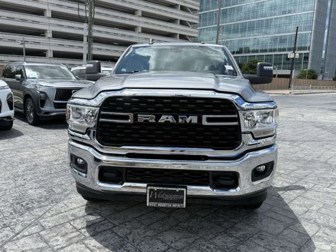 Used 2024 RAM 2500 Big Horn AWD/4WD image 2