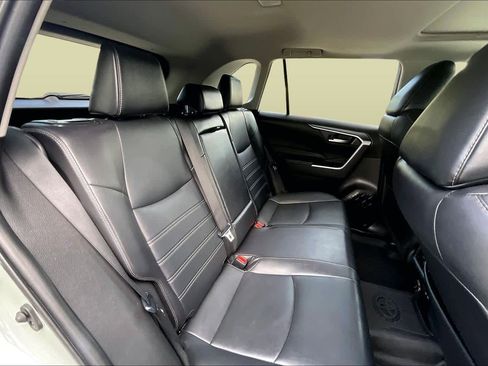 Certified 2022 Toyota RAV4 XLE Premium image 17