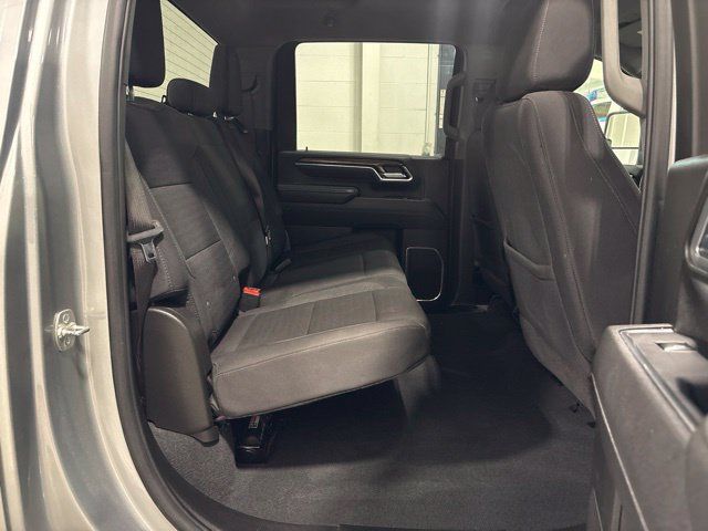 Used 2025 Chevrolet Silverado 2500 LT w/ Convenience Package AWD/4WD image 40