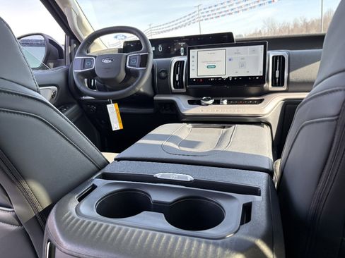 New 2026 Ford Expedition Active AWD/4WD image 29
