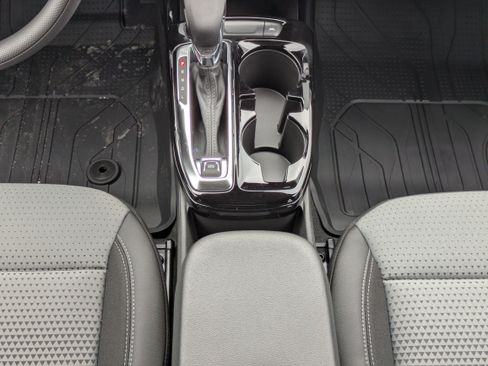 New 2026 Chevrolet Trax LT image 6