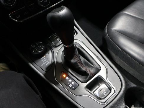 Certified 2021 Jeep Cherokee Trailhawk w/ Comfort/Convenience Group image 35