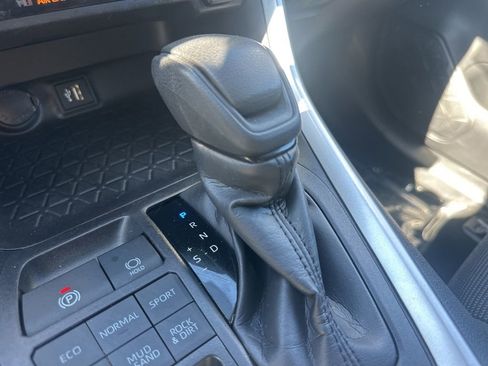 Used 2024 Toyota RAV4 LE image 15