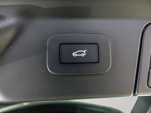 Used 2023 Land Rover Range Rover Velar HST AWD/4WD image 27