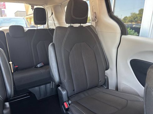 Used 2024 Chrysler Voyager LX FWD image 35