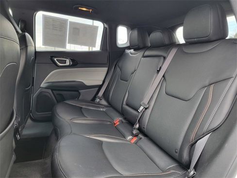 Certified 2023 Jeep Compass Limited image 21