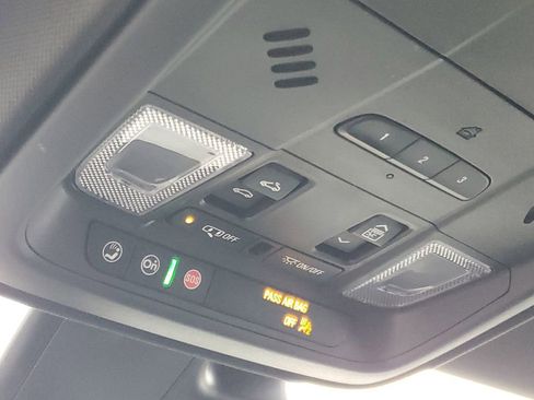 Used 2022 Cadillac XT4 Premium Luxury w/ Enhanced Visibility Package image 21