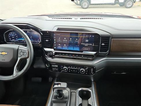 Used 2023 Chevrolet Silverado 1500 High Country w/ Technology Package RWD image 10