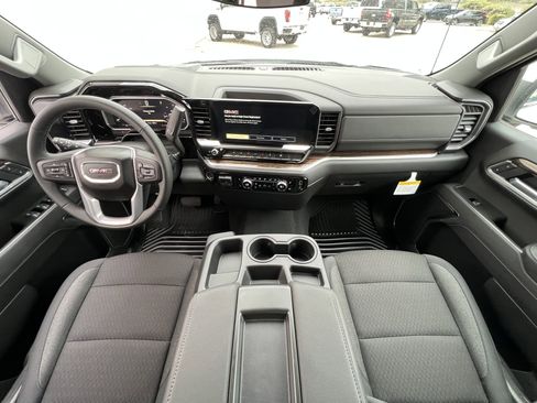 New 2026 GMC Sierra 1500 SLE w/ Preferred Package image 13