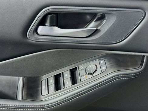 New 2026 Nissan Rogue SV AWD/4WD image 16