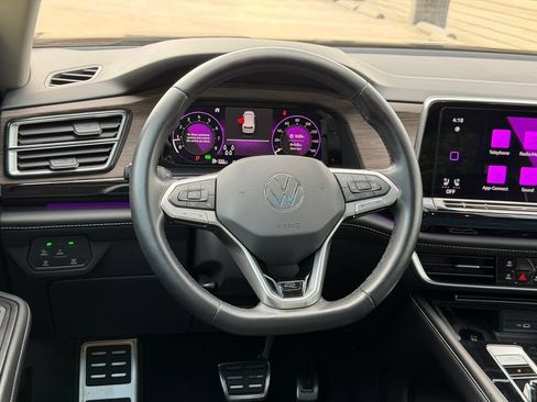 Certified 2024 Volkswagen Atlas SEL Premium R-Line AWD/4WD image 14