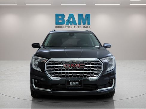 Certified 2022 GMC Terrain Denali AWD/4WD image 2