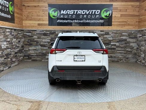 Used 2022 Toyota RAV4 XLE w/ Convenience Package AWD/4WD image 8