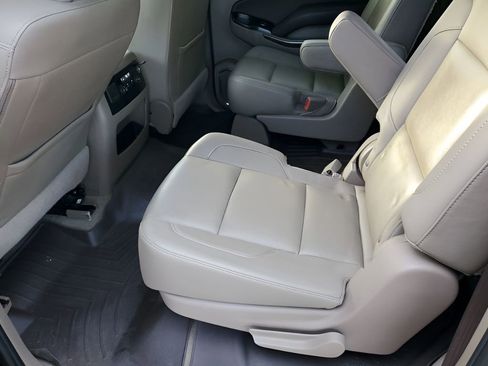 Used 2020 Chevrolet Suburban LT w/ Max Trailering Package image 20