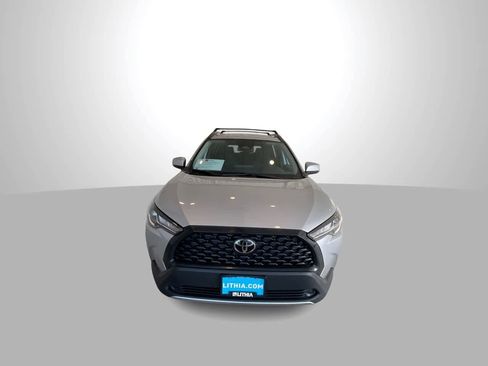 Certified 2023 Toyota Corolla Cross LE w/ Moonroof Package image 3