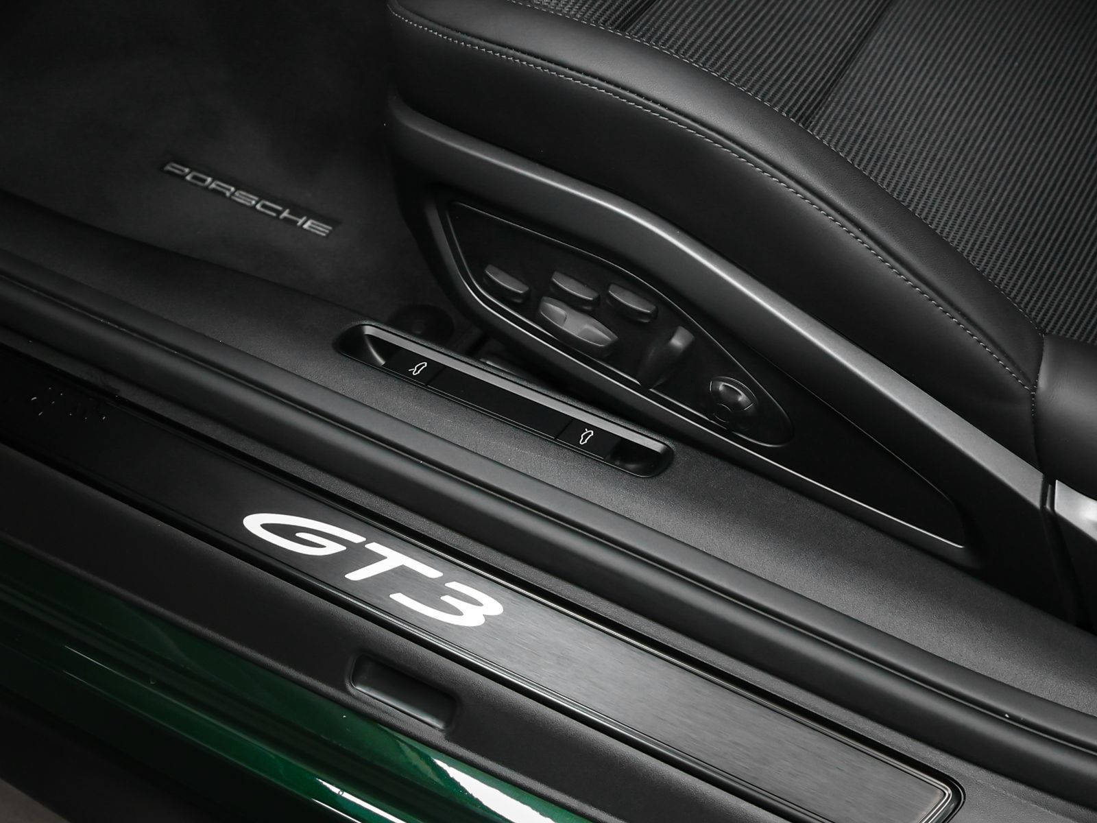 Certified 2026 Porsche 911 GT3 RWD image 33