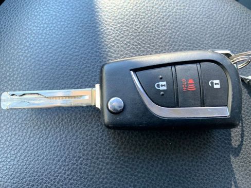 Used 2025 Toyota RAV4 LE image 22