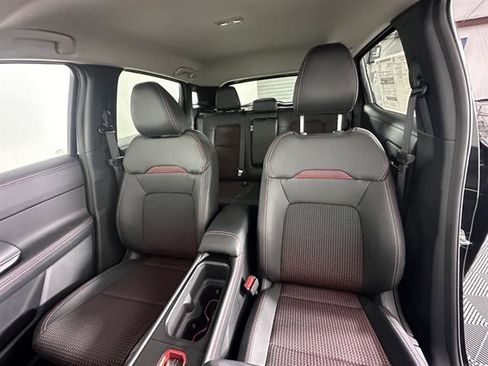 New 2025 Nissan Kicks SR w/ Illumination Package AWD/4WD image 20