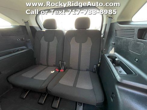 Used 2022 Kia Sorento LX image 32