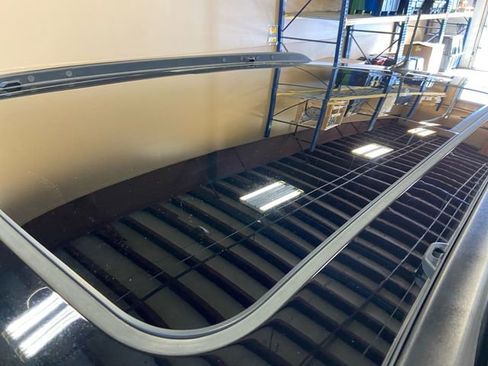 Used 2024 Jeep Compass Limited w/ High Altitude Package image 23