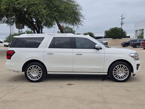 Used 2023 Ford Expedition Max Platinum RWD image 8