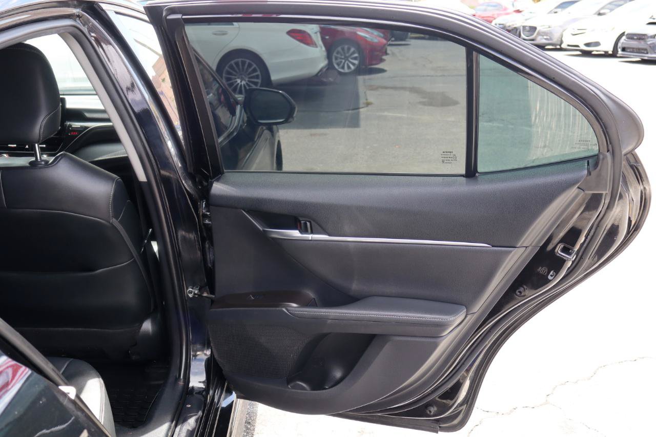 Used 2021 Toyota Camry XSE FWD image 19