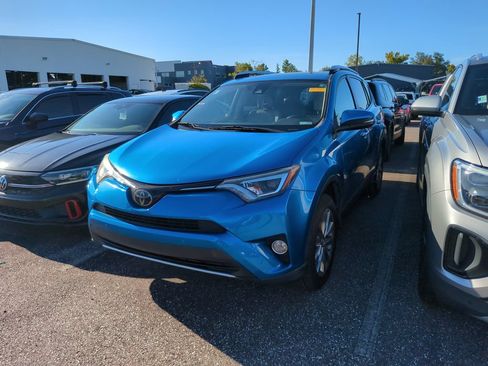 Used 2016 Toyota RAV4 Limited FWD image 2