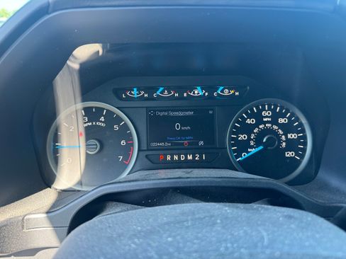 Used 2016 Ford F150 XLT w/ Equipment Group 302A Luxury AWD/4WD image 16