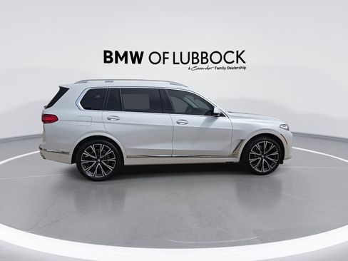 Used 2019 BMW X7 xDrive40i w/ Premium Package AWD/4WD image 9