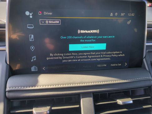 Certified 2024 Chevrolet Suburban Premier w/ Premium Package image 13