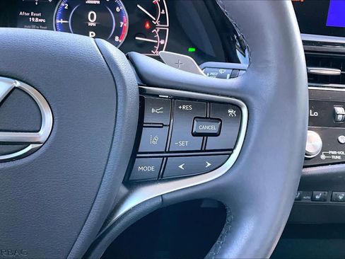 Used 2024 Lexus ES 350 w/ Premium Package image 22