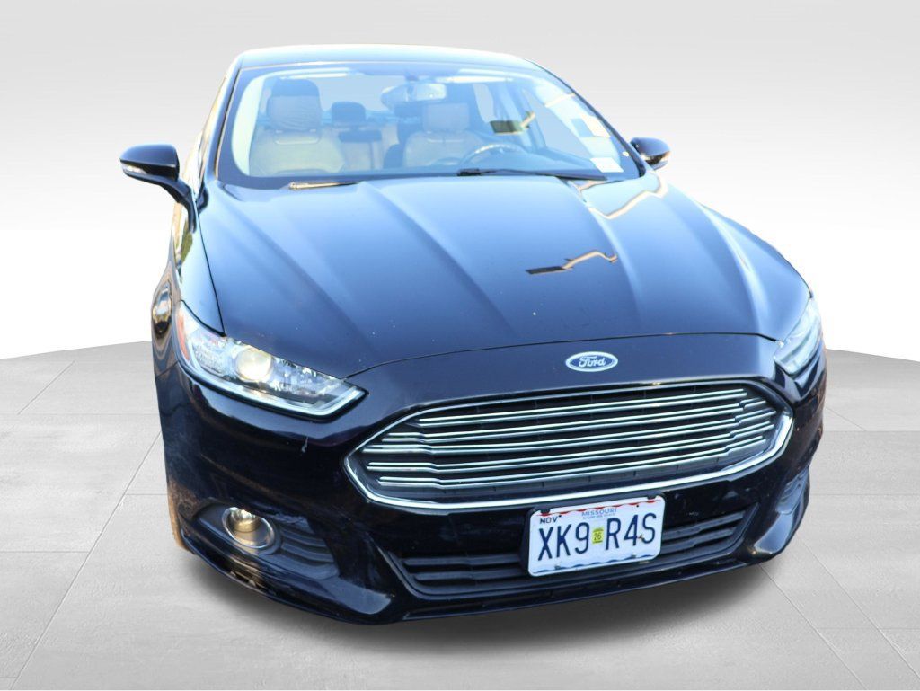 Used 2016 Ford Fusion SE w/ Equipment Group 202A FWD image 8