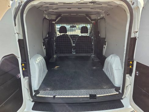 Used 2022 RAM ProMaster City Tradesman FWD image 12
