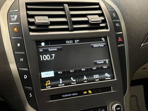 Used 2019 Lincoln MKZ Reserve FWD image 13