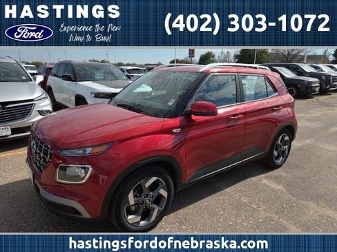 Used 2022 Hyundai Venue SEL w/ Cargo Package image 1