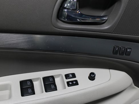 Used 2012 INFINITI G37 Journey w/ Premium Pkg RWD image 9