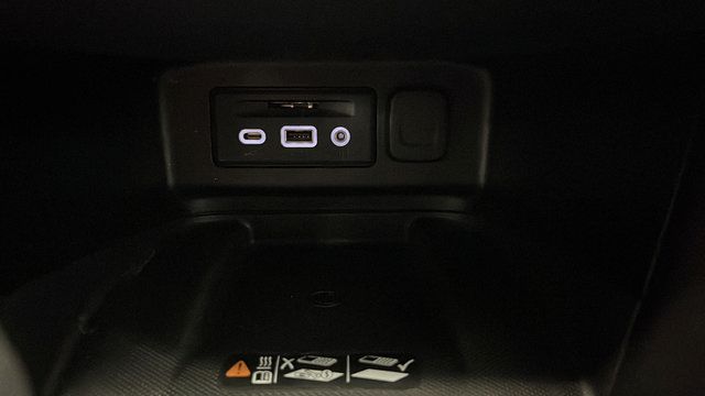 Used 2020 Chevrolet Equinox Premier AWD/4WD image 30