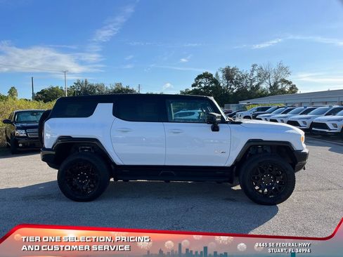 New 2026 GMC Hummer EV SUV image 8