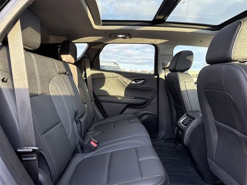 Used 2024 Chevrolet Blazer LT image 14